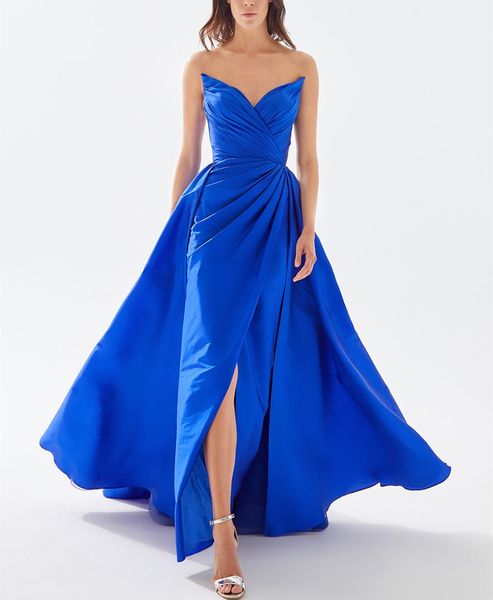 Robes de bal élégantes longues en taffetas bleu royal gaine col en V plissé longueur au sol robe de soirée Maxi robes de soirée formelles pour les femmes