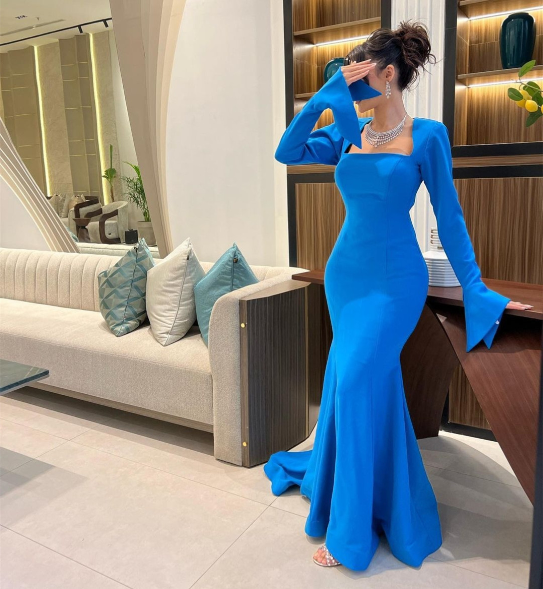 Robes de soirée bleues élégantes à manches longues en crêpe à col carré avec boutons sirène Moyen-Orient balayage train robe de bal robes de soirée pour femmes