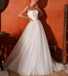Élégants robes de mariée plissées longues longues A-line