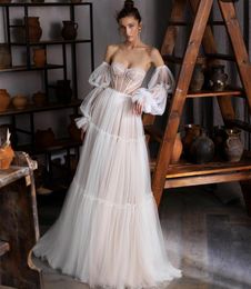 Elegante lange lieverd tule trouwjurken met mouwen a-line geplooide watteau trein ziper achterste stijlvolle bruidsjurken voor vrouwen
