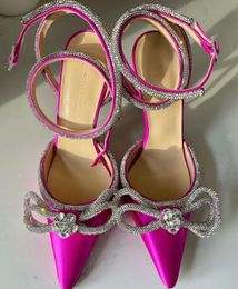 Élégant Mach Mach Double nœud Satin sandales chaussures femmes cristal-embelli soie-satin point orteil pompes robe de soirée mariage dame gladiateur Sandalias EU35-42