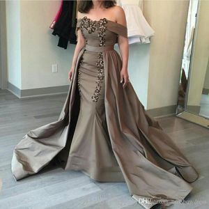 Elegante zeemeermin moeder van de bruidjurken met afneembare sleep satijn off-shoulder kralen kristallen moeder van de bruidegom dress263A