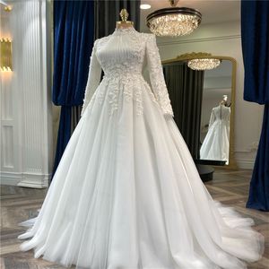 Elegante Moslim Trouwjurk Voor Bruid 2024 Applicaties Bloemen Arabisch Dubai Lange Mouwen Bruidsjurk Tule A-lijn Hoge Hals Kerk Land Bruidsjurk Robe De Mariage
