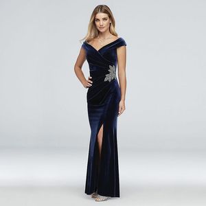 Elegante Navy Veet Moeder van bruid jurken van de schouderhek zeemeermin avondjurken zijkant split vloer lengte plus size bruiloft gast jurk 415