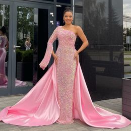 Élégants robes de soirée épaule Robe de concours de femmes droites à paillettes avec robe de célébrité de train détachable