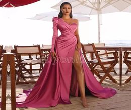 Elegantes vestidos de noche de un hombro Sexy High Divish A Línea Vestidos largos para mujeres Fiest Night Celebrity Prom GOWNS BES1219856584