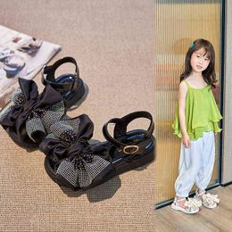 Elegante feestkinderen sandalen voor meisjes zomer strandschoen voor peuters 2022 Baby girl sandalen kind fashion steentjes strikte schoen G220523