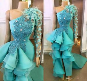 Elegante Pauw Blauw One Shoulder Avondjurken 2020 Handgemaakte Bloemen Applicaties Peplum Formele Partyjurken met Split Prom Dress 4551