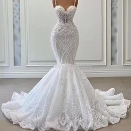 Perles élégantes robes de mariée sirène dentelle appliques bretelles spaghetti robe de mariée sur mesure sans manches nouveau design robes de mariée BC15556
