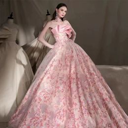 Elegantes flores rosadas Sweetheart Ball Gown Vestidos de quinceañera Apliques Bordados Vestidos de fiesta de graduación Vestidos De Fiesta 2023 Elegant Sweet 16 Brithday Dress