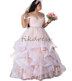 Vestidos de quinceanera rosa elegante volantes Tiered 2024 V Neck Tall Sall Sall Tize Prom Vestido Debutante Robe de Bal Pageant Formal Vestido de 15 XV Anos Sweet 16 Birthday Party Vestido