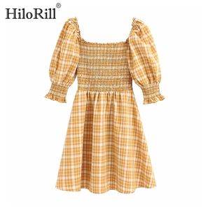 Élégant robe à carreaux femmes bouffés à moitié manche chic féminin mini-buste élastique dames vestidos d'été mujer 210508