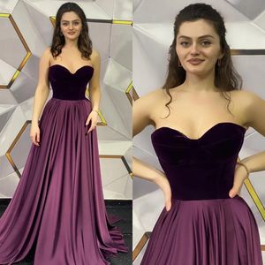 Robe de soirée violette élégante en velours, robe longue de bal plissée à volants pour occasions spéciales