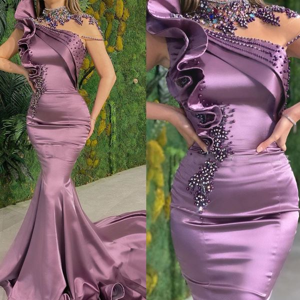 Elegante vestido de noche de sirena púrpura con tren Vestidos de fiesta de manga corta con abertura alta de satén elegante