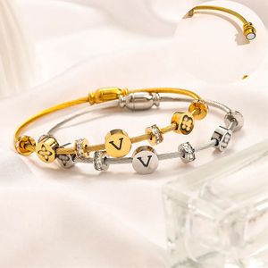 Bracelets coréens élégants Bracelet de charme de fleur de couleur or