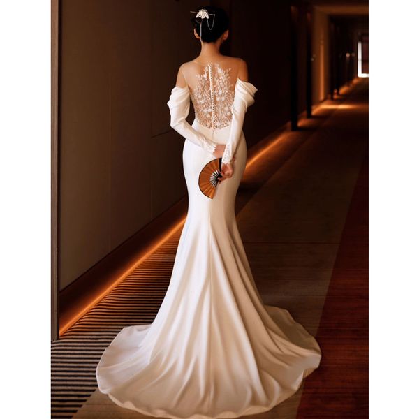 Robes satinées élégantes sirène sirène à manches longues à manches hautes en dentelle florale plus taille plus arabe robes de mariée