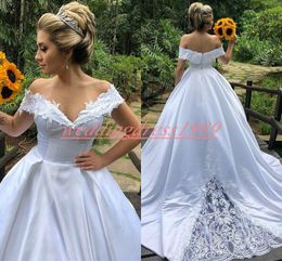 Élégant Satin Hors Épaule Robes De Mariée Applique Église Blanc Dentelle Train Plafonné Sur Mesure Formelle Mariée Plus La Taille Robes De Mariée Boule