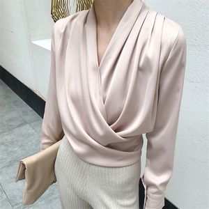 Elegante satijn vrouwen blouse sexy v-hals kantoor dames blouses shirts casual effen lange mouw lente zomer vrouwelijke partij tops 2xl 220407