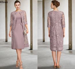 Elegante vaina Madre de los vestidos de novia con medias mangas Chaqueta de encaje Hasta la rodilla Mujeres Vestidos de fiesta formales Boda recta Invitado Novio Vestido de madre Chic CL1939