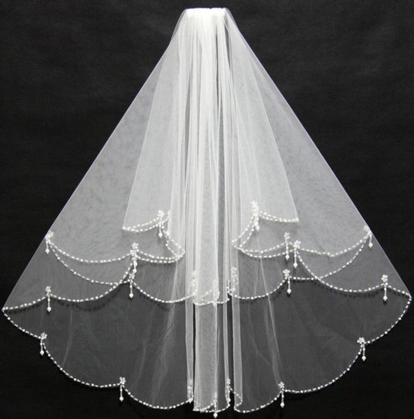 Elegant Short Ivory Bridal Veils perle les volants de bord avec un peigne insert pas cher pour les mariées de mariage 110386382666