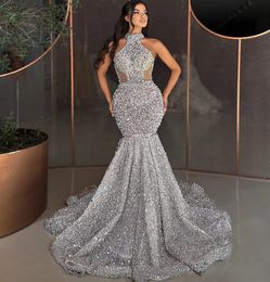 Elegante Silver Mermaid Vestido de noche 2024 Sequín Halter mangas sin mangas largas vestidos de fiesta de fiesta árabe dubai tobe de soiree casamento