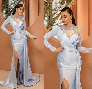 Elegant Silver Mermaid Avondjurken 2022 Lange Mouw Sheer Hals Side Split Beaded Vlek Arabische Prom Pageant Jurk Formele Feestjurken Speciale Gelegenheid Dragen