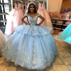 Elegante hemelsblauw Off-the-Shoulder Quinceanera-jurk Cascading Ruffles Ball Jurk Appliques kralen Tieners avond prom Pageant-jurken voor zoete 311