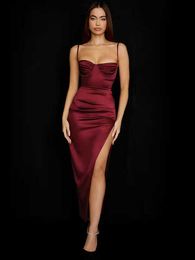 Elegante spaghetti -riem stretch satin maxi jurk sexy dij split celebrity avondjurk onderbrugde gelabste lange jurken