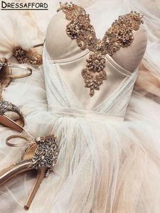 STACHES SPAGHETTI ELEGANTS Pleat Robes de mariée A-Line Sweetheart Per perle en cristal Appliques en dentelle Robes nuptiales