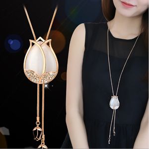 Elegante tulp hanger ketting opaal strass trui keten bloem vergulde emaille legering ketting voor vrouwen mode-sieraden