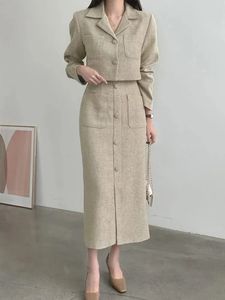 Elegante Tweed Pak 2-delige set Outfit Dames Herfst Mode Koreaanse Effen Chic Kantoor Dame JasKnop Split Lange Rok Sets 240129