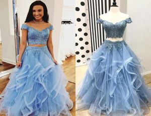 Elegante twee stukken Witgouden prom -jurken van de schouderapliques kanten tule gelaagde pluizig licht luchtblauwe prom -jurken8177563