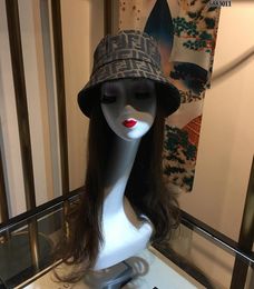 Elegant Vintage Beret Cap Black Mesh Fashion Paille Paille Habnit Fine Crochet Dames Summer Wind Holiday Holid pour femmes4946338