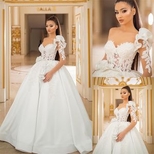 Elegante Trouwjurken Eén schouder Kant Applicaties Bruidsjurken Kralen Ruffles Vloerlengte Robe de Mariée Custom Made