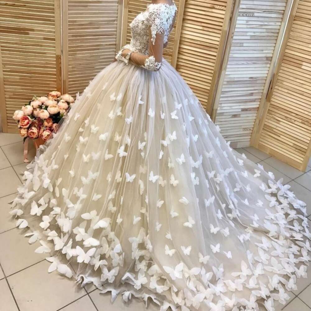 Elegante bruiloft Dubai Butterfly Appliques Bridal Dress Witte lange mouwen vloerlengte baljurken voor vrouw op maat gemaakt