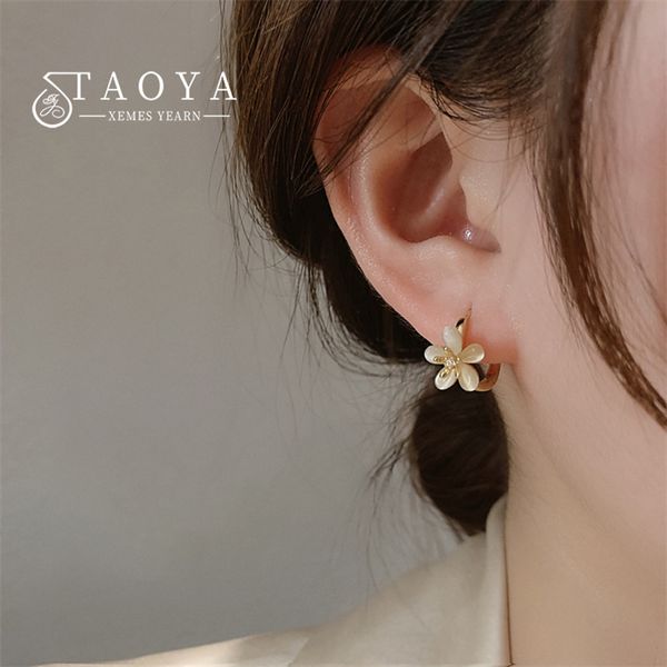 Boucles d'oreilles élégantes en opales blanches, pétales de couleur dorée, boutons d'oreilles, nouveaux bijoux coréens doux, accessoires de luxe de fête pour femmes, 2022