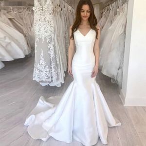 Vestidos de novia simples de sirena de satén blancos elegantes 2020 profundos con cuello en V encaje hacia arriba boho vestido de novia vestido de novia barato bata de mariee