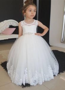 Robe à fleurs blanche élégante pour filles, sans manches, avec des Appliques en dentelle, pour mariage, concours, première communion, robes de bal