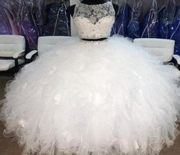 Élégant blanc deux pièces robes de bal sur quinceanera robes de bal de cou chier en dentelle en cristal ruffles tulle sweet 16 robe de fête long2716164