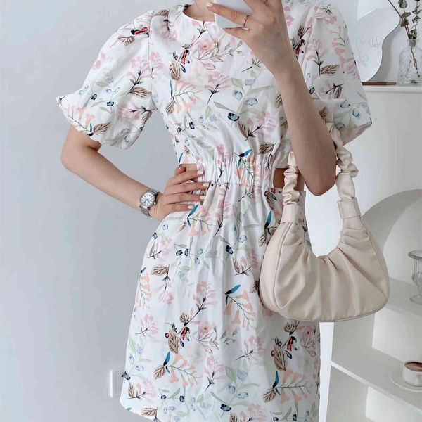 Femmes élégantes imprimé floral exposer empire taille robe d'été za vintage taille élastique à manches courtes mini robes streetwear 210521