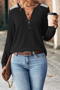 Femmes élégantes solide col en V tricots automne hiver bouton dentelle panneau à manches longues t-shirt hauts bureau dame vêtements S5XL 240129