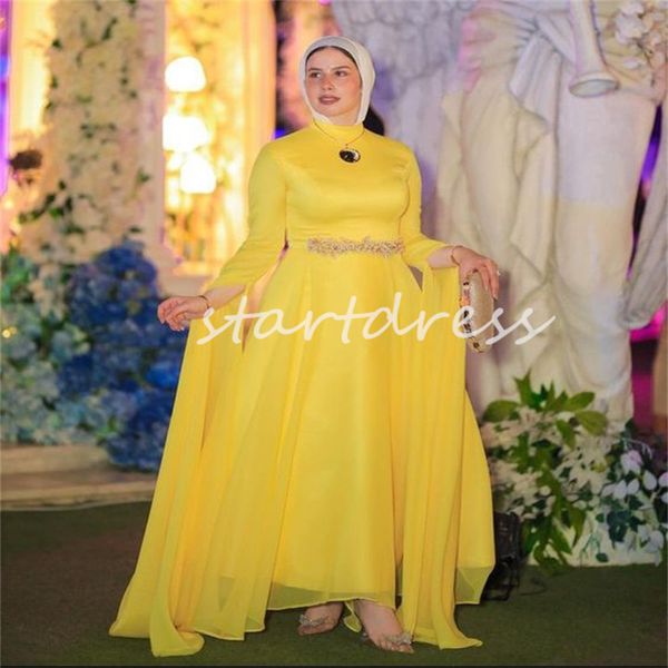 Elegante vestido de noche musulmán amarillo 2024 Kaftan Dubai Abaya Vestidos de fiesta saudíes con ceremonia de manga larga con cuentas Fiesta formal Muslimah Vestios De Gala Robe Mariee