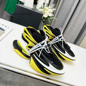 Chaussures surélevées Sneaker Sports Haute Qualité Oncle Space Spaceship Semelles épaisses Licorne Casual Hommes Couple Style Papa Designer XQJC