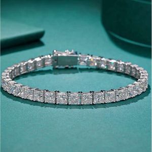 Elista Jewel Bracelet de tennis en or 9 carats 14 carats avec chaîne CVD de coupe princesse DEF Vvs Vs et diamants cultivés en laboratoire