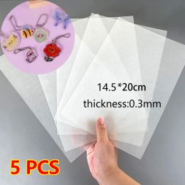 Bougosage 5pcs Feuilles en plastique rétractables Films de thermacie thermique Films translucides en blanc rétractable Papier de film d'art pour bricolage 14,5x20cm