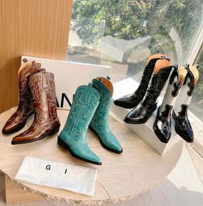 Geborduurde ontwerper Western Boots Women Fashion American hoogwaardige cowboy booties leer puntige cowboylaarzen Siz 97