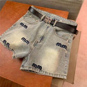 Broidered Letter Jeans Pantalon court pour femmes Summer Casual Denim Pant Vêtements Cool Girls Street Style Mini short avec ceinture