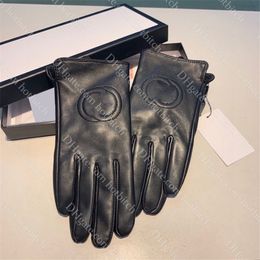 Gants en cuir avec lettres brodées, gants chauds de styliste pour femmes, gants de cyclisme d'hiver, gants pour écran tactile, cadeau de noël pour dames