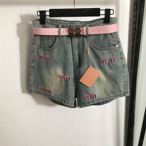 Lettre brodée Pantalon court pour femmes concepteurs de style concepteur dames jeans Summer Casula Loose Denim Shorts avec ceinture