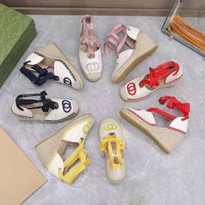 Geborduurde letters Wedge linnen slip op Espadrilles schoenen EnkelbandJUTE zolen Platform sandalen handgemaakte schoen vrouwen casual luxe lounge zomer vakantie schoenen